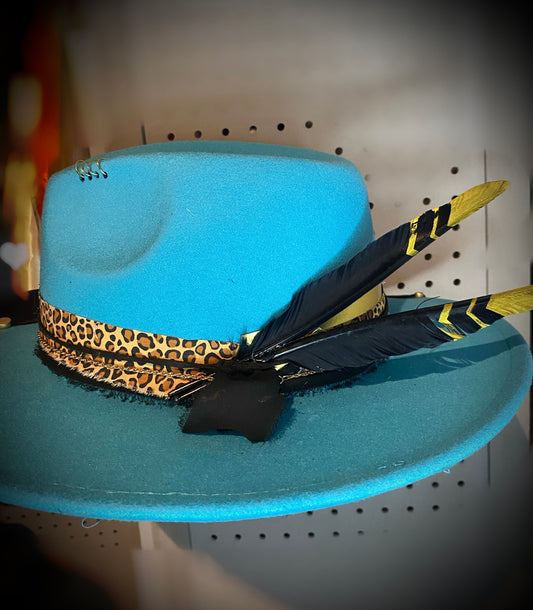 Adjustable wide brim hat